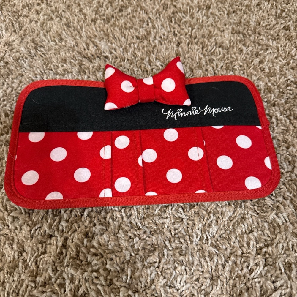 Disney Minnie Mouse car mirror organizer
BONFORM